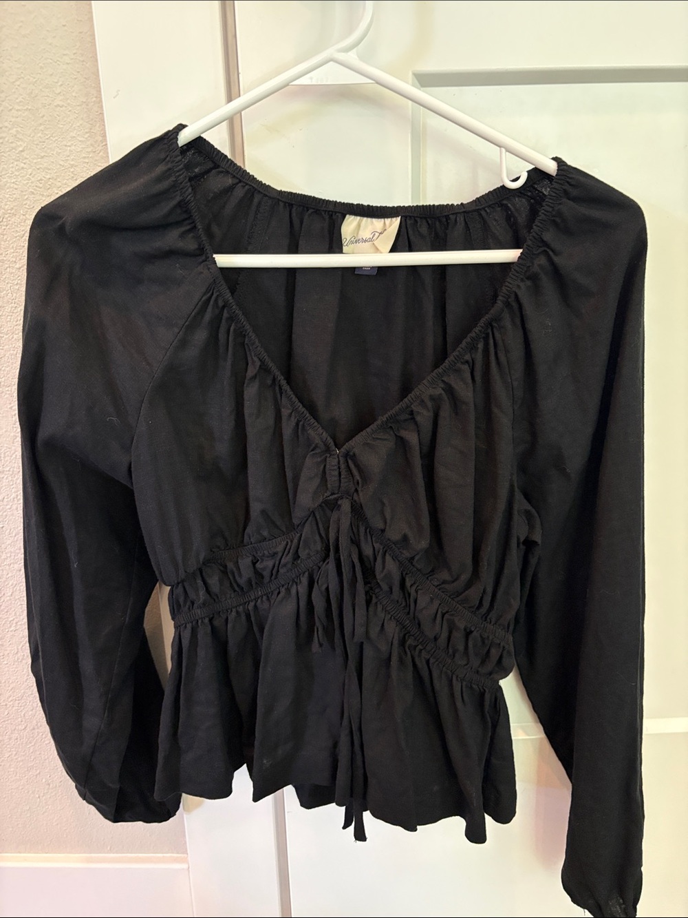 Universal Thread top